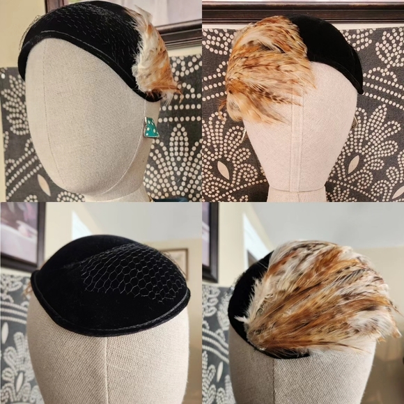 🦚 Vintage Teal Polka Dot Earrings 🎁 - Picture 2 of 6